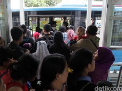 Penumpang TransJ Alami Peningkatan Setelah Pemberlakuan Ganjil Genap
