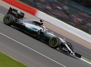 Hamilton Start Terdepan di Silverstone