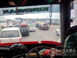 Kepadatan Tol Cikampek ke Jakarta Hanya di Rest Area, Sisanya Lancar Jaya