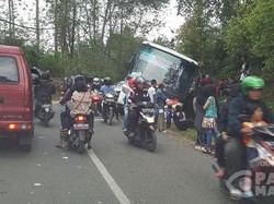 Lalin di Kawasan Wisata Ciwidey Bandung Macet Parah