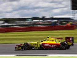 Sean Tak Berhasil Tambah Poin di Silverstone