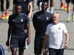 Tetap Tangani Prancis, Deschamps Optimistis dengan Prospek Skuatnya