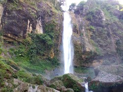 Libur Lebaran, Ayo Wisata dan Trekking ke Curug Muncar Purworejo