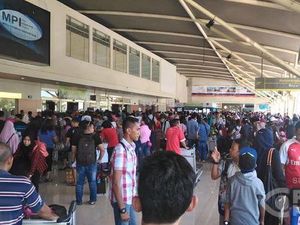 Bandara Sultan Hasanuddin Mulai Disesaki Penumpang