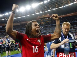 Renato Sanches Menangi Golden Boy 2016