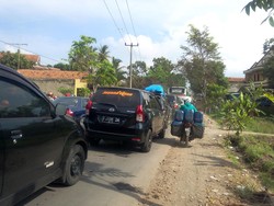 Libur Lebaran Berakhir, Akses Garut-Bandung Masih Disesaki Pemudik dan Turis
