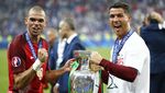 Foto: Pepe dan Ronaldo Biasanya Kawan, Kini Jadi Lawan