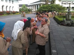 Pemprov Jabar Pastikan Gaji ke-14 Aman dan Siap Disalurkan