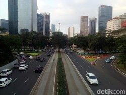 Lalin di Semanggi Lancar, Jl Gatot Subroto Arah Cawang Macet