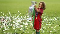 Kegembiraan Fans dan Keluarga Pemain Portugal