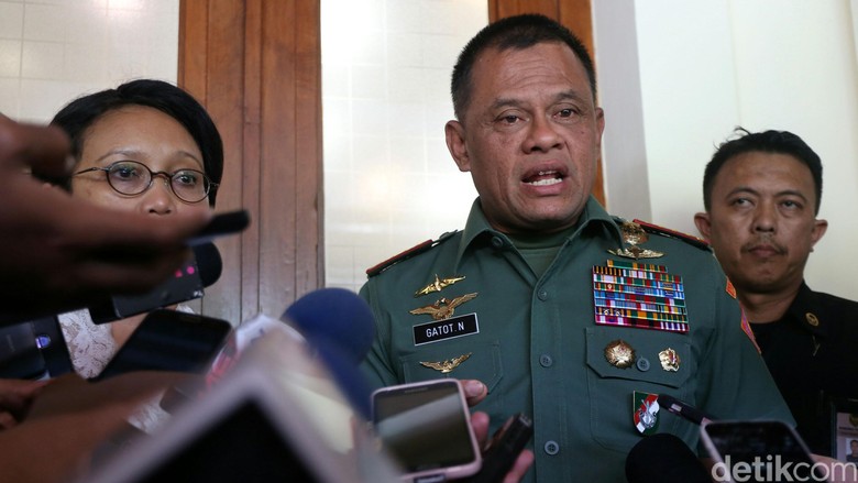 Panglima: Situs Judi Penyebar Hoax Habib Rizieq Dianiaya Sengaja Pecah Belah Panglima: Situs Judi Penyebar Hoax Habib Rizieq Dianiaya Sengaja Pecah Belah