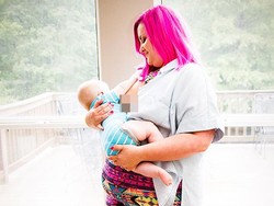 Mengharukan, Foto Ibu yang Sakit Kanker dan Menyusui Bayinya Terakhir Kali