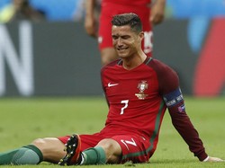 Seekor Ngengat yang Mengiringi Isak Tangis Ronaldo