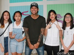 Meski Mahal, Tora Sudiro Rasa Sekolah Usia Dini Pantau Perkembangan Anak