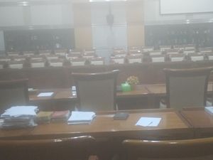Libur Panjang dan Cuti Bersama Lebaran Usai, Gedung DPR Sepi