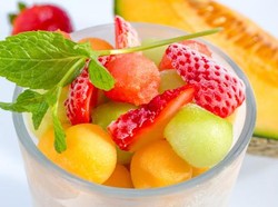 Perhatikan Kebersihan Sayuran dan Buah Sebelum Diolah, Ini Caranya