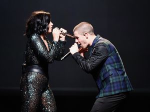 Demi Lovato Konser Bareng Nick Jonas