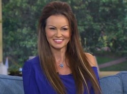 Terobsesi Jadi Muda, Wanita Ini Kecanduan Operasi Plastik Hingga Rp 2 M