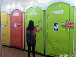 Wah, Ada Toilet Warna-warni di Bandara Adisutjipto Yogya