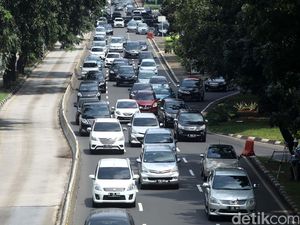 Bagaimana Rencana DP Kendaraan Bermotor 0%? Ini Kata OJK