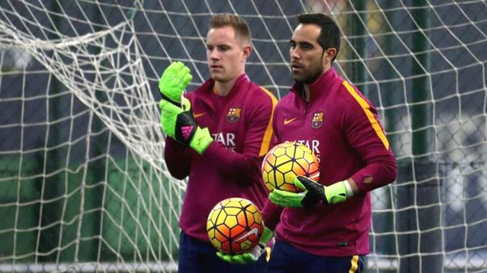 Iniesta: Ter Stegen dan Bravo Bersaing Secara Wajar