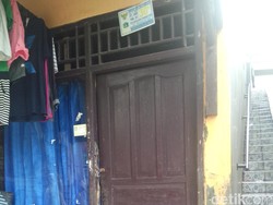 Rumah Orang Tua Arsyad di Ciracas Kosong dan Digembok