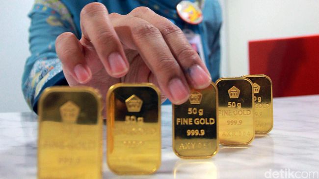 Harga Emas Antam Turun Rp 2.000/Gram