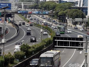 4,2 Juta Kendaraan di Jakarta Belum Dibayarkan Pajaknya 4,2 Juta Kendaraan di Jakarta Belum Dibayarkan Pajaknya