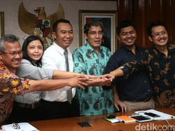 DPR Tolak Keinginan KPU Soal Pendukung Independen Buktikan Dukungan 14 Hari
