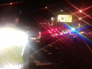 Tol Jakarta-Cikampek Padat, Polisi: Truk dan Kontainer Menghambat Arus