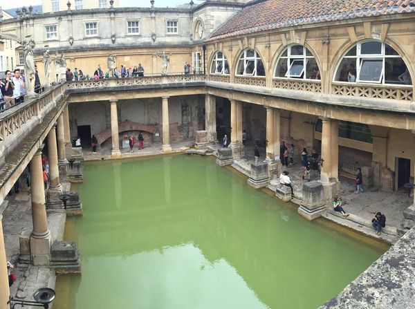 Kota Bath di Inggris & Pemandian Kuno Bangsa Romawi