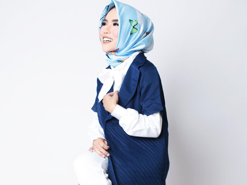 Medina Zein, Hijabers yang Jadi Miliuner di Usia Muda karena Bisnis Kecantikan