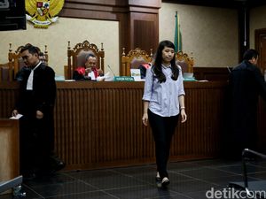 Pengacara: Hani Tidak Melihat Jessica Taruh Racun ke Kopi Mirna