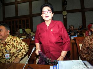 Bantah Ada Kelangkaan, Menkes: Stok Aman Untuk Vaksin Ulang