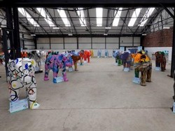 Kawanan Patung Gajah di Sheffield Dilelang