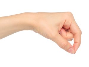 Penyebab Trigger Finger yang Bikin Jari Berbunyi Klik Saat Digerakkan