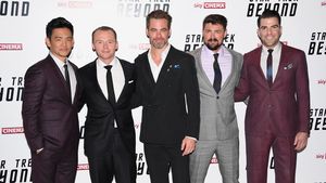 Para Pria Tampan dan Gagah di Star Trek Beyond