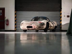 Mobil Balap yang Sudah Berkarat Ini Laku Rp 1 Miliar Lebih