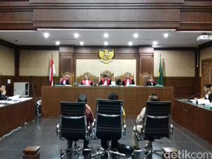 Manajer Perizinan PT Agung Sedayu Mengaku Sering Telepon M Sanusi