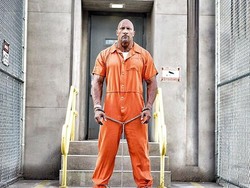 Ini Penampakan The Rock di Fast 8