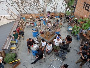 Yuk, Intip Proses Syuting Film Sabtu Bersama Bapak