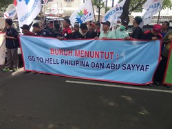 Buruh Demo Kedubes Filipina di Menteng, Minta ABK yang Disandera Dibebaskan