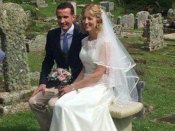 Pengantin Ini Menikah dengan Veil Warisan Berusia 200 Tahun