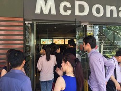 Setelah Croissant, Kini Ada Chicken Burger Saus Kuning Telur Asin di Singapura