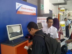 Kini Harus Boarding Pass Sebelum Naik Kereta di Daop 8 Surabaya