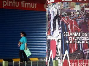 Pasar Tanah Abang Masih Sepi