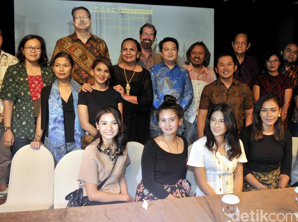 Jangan Lupakan Kesejahteraan Para Pekerja Film Jangan Lupakan Kesejahteraan Para Pekerja Film