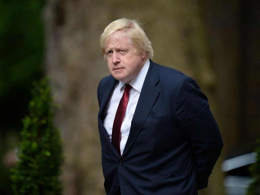 Dirawat karena Corona, PM Inggris Boris Johnson Jalani Terapi Oksigen