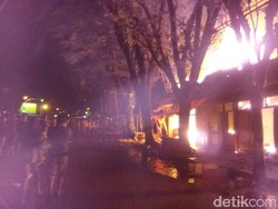 Pasar Sayur Magetan Terbakar, Api dari Kios di Sebelah Selatan