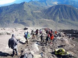 Naik Gunung Usai Lebaran Ini, Coba ke Semeru